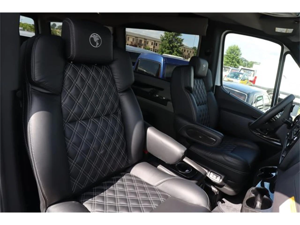 2025 Mercedes-Benz VS30 Sprinter - Image 15 of 31