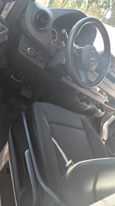 2025 Mercedes-Benz VS30 Sprinter - Image 10 of 14