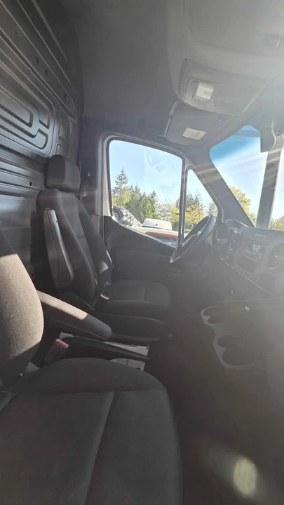 2025 Mercedes-Benz VS30 Sprinter - Image 8 of 14