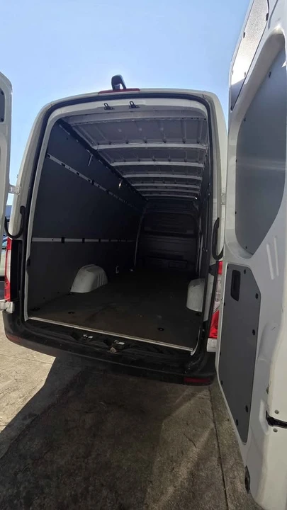 2025 Mercedes-Benz VS30 Sprinter - Image 14 of 14