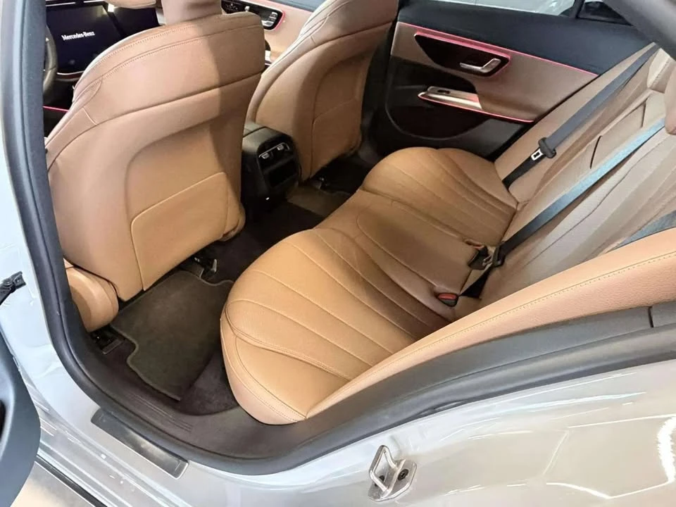 2025 Mercedes-Benz W214 E-Class - Image 15 of 20
