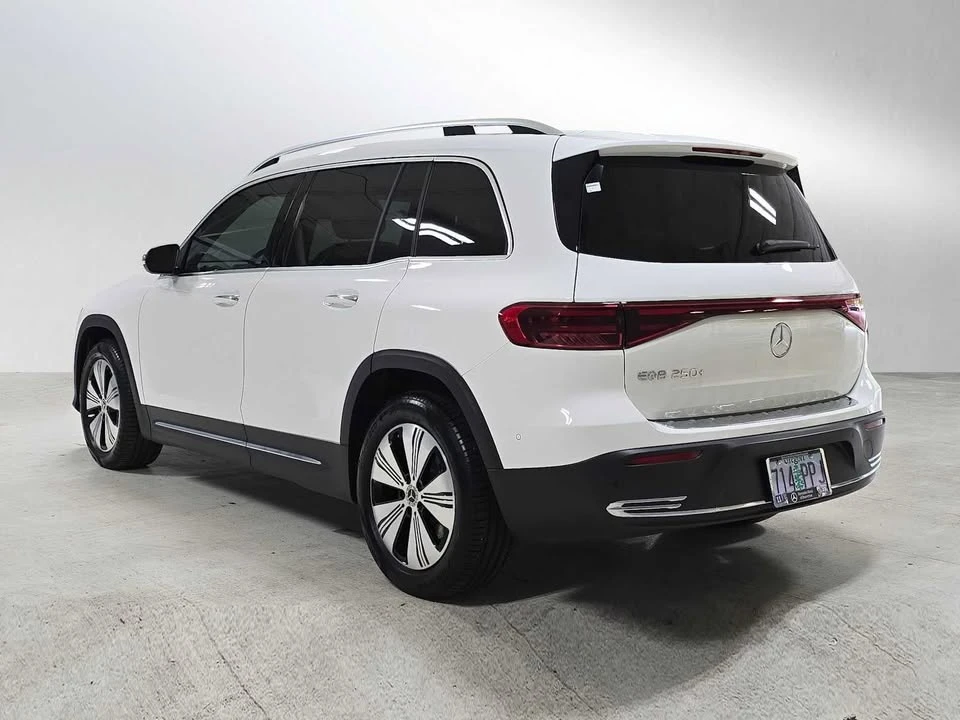2025 Mercedes-Benz EQB - Image 5 of 20