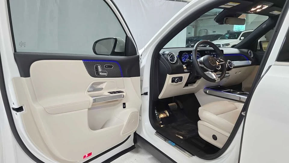 2025 Mercedes-Benz EQB - Image 19 of 20