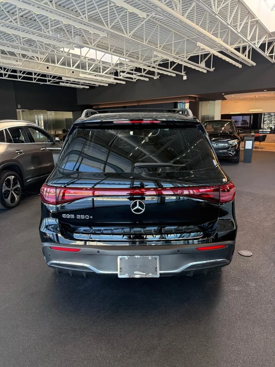 2025 Mercedes-Benz EQB - Image 4 of 13