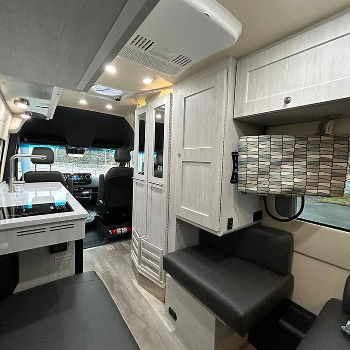2025 Mercedes-Benz VS30 Sprinter - Image 8 of 20