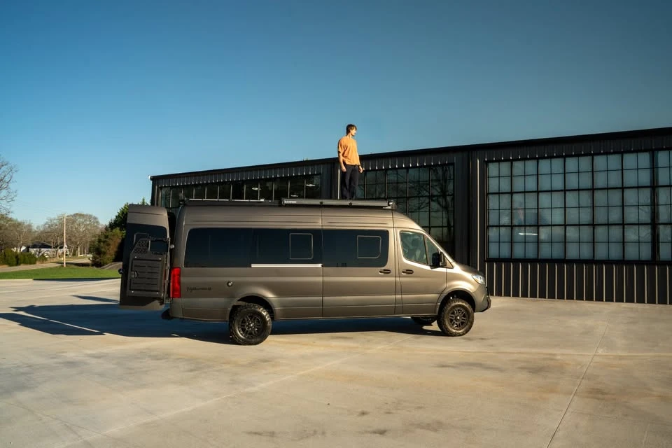 2025 Mercedes-Benz VS30 Sprinter - Image 7 of 20