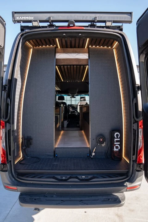 2025 Mercedes-Benz VS30 Sprinter - Image 14 of 20