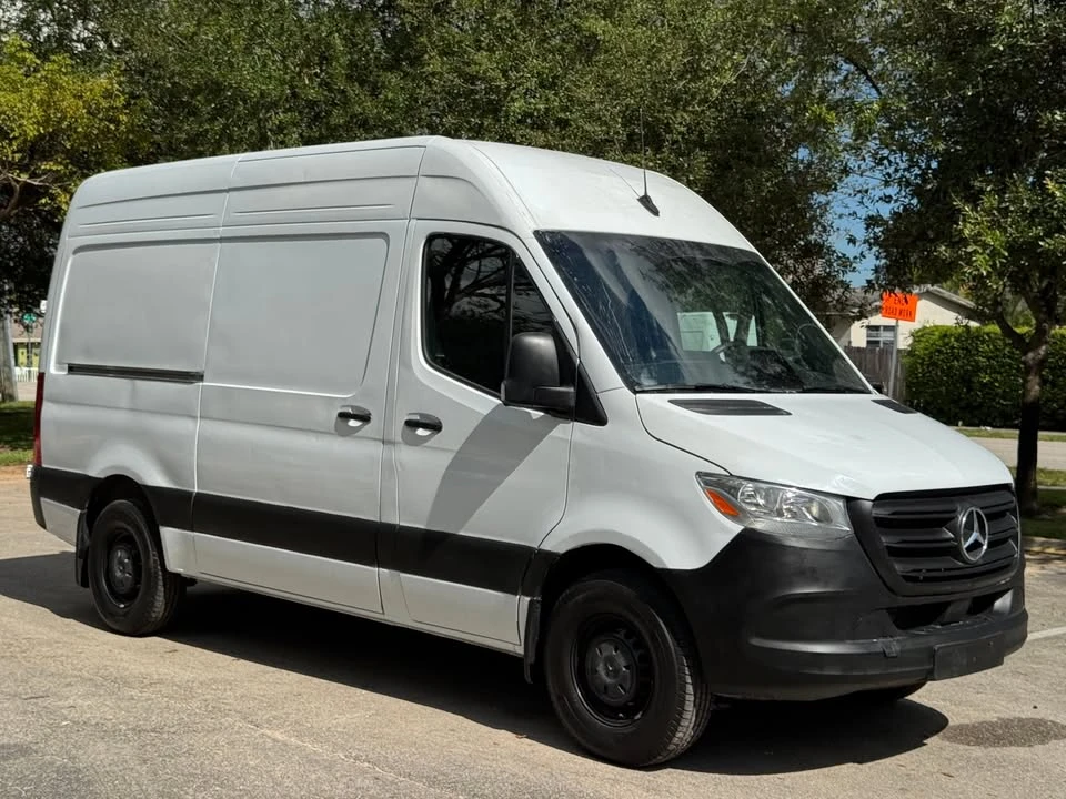 2025 Mercedes-Benz VS30 Sprinter - Image 6 of 14