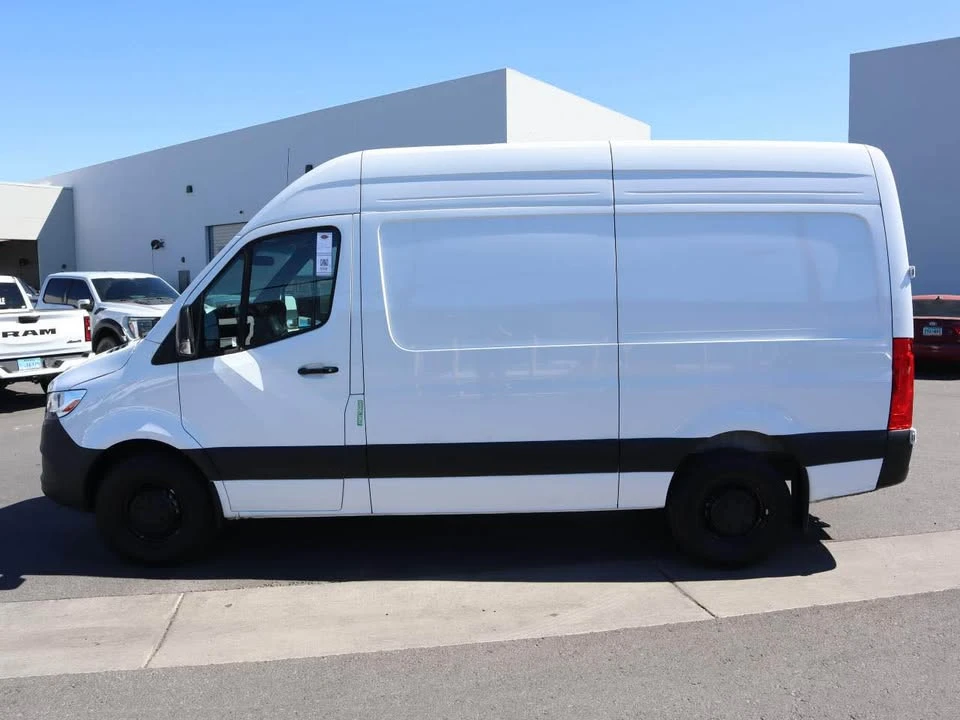 2025 Mercedes-Benz VS30 Sprinter - Image 2 of 6