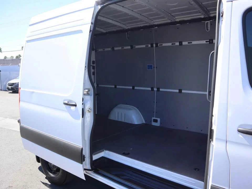 2025 Mercedes-Benz VS30 Sprinter - Image 5 of 6