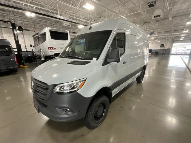 2025 Mercedes-Benz VS30 Sprinter - Image 2 of 5