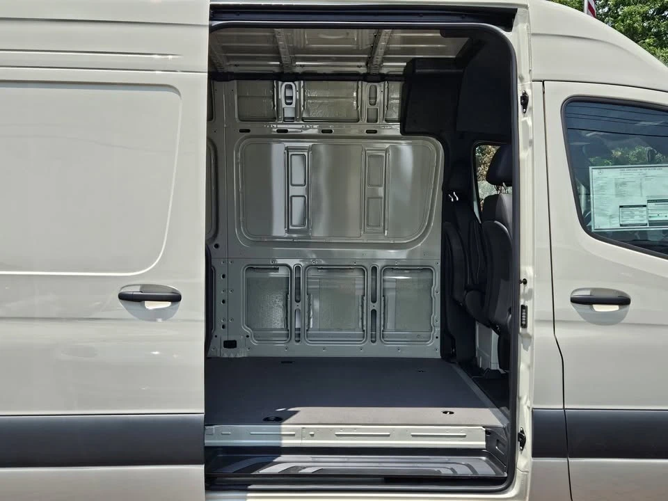 2025 Mercedes-Benz VS30 Sprinter - Image 17 of 20