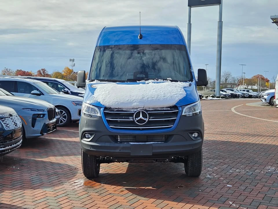 2025 Mercedes-Benz VS30 Sprinter - Image 2 of 20