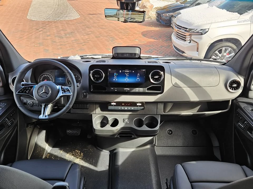 2025 Mercedes-Benz VS30 Sprinter - Image 7 of 20