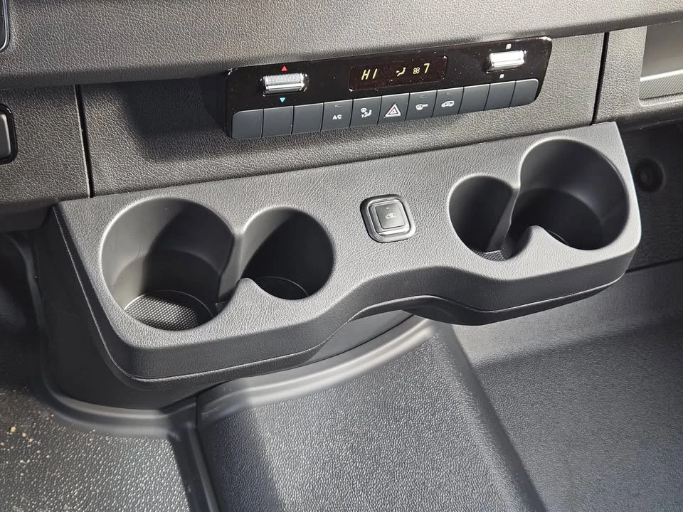 2025 Mercedes-Benz VS30 Sprinter - Image 14 of 20