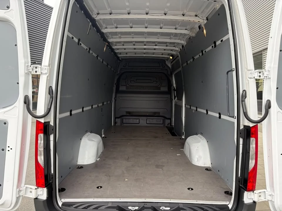 2025 Mercedes-Benz VS30 Sprinter - Image 11 of 13