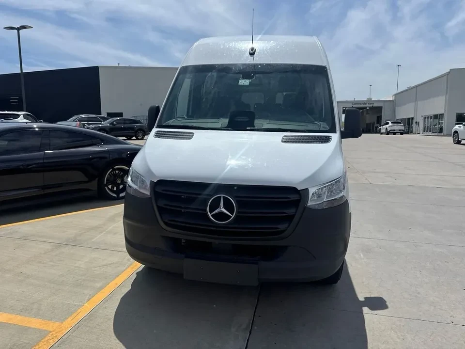 2025 Mercedes-Benz VS30 Sprinter - Image 2 of 6