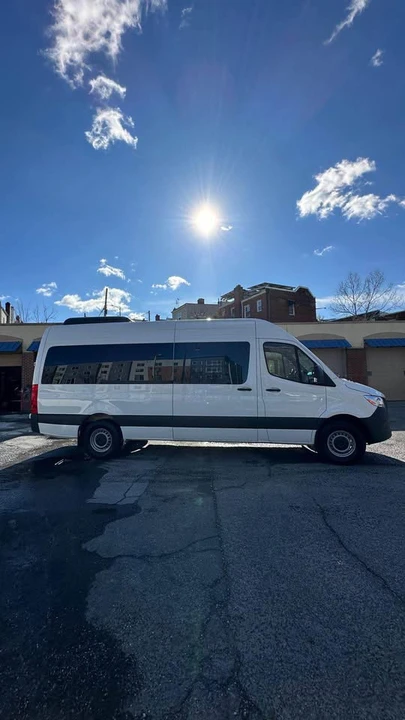 2025 Mercedes-Benz VS30 Sprinter - Image 3 of 17