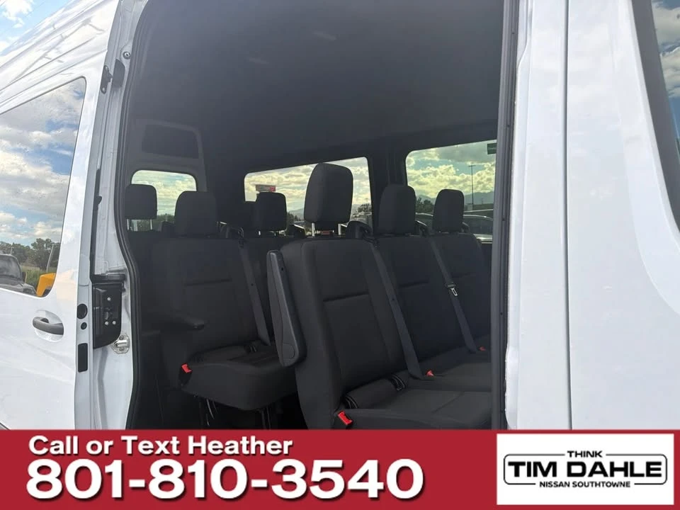 2025 Mercedes-Benz VS30 Sprinter - Image 9 of 10