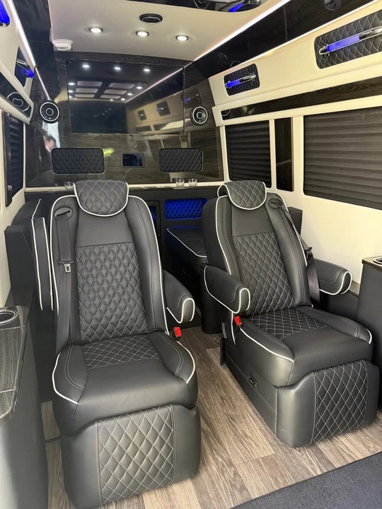 2025 Mercedes-Benz VS30 Sprinter - Image 5 of 15