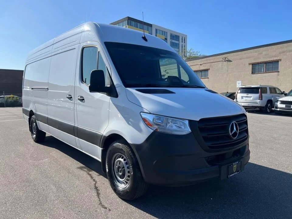 2025 Mercedes-Benz VS30 Sprinter - Image 2 of 18