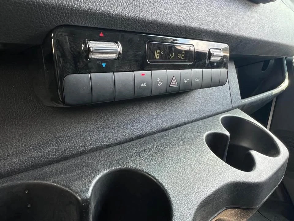 2025 Mercedes-Benz VS30 Sprinter - Image 11 of 12