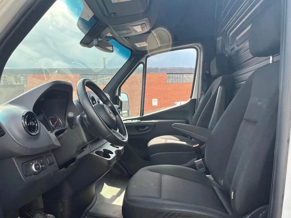 2025 Mercedes-Benz VS30 Sprinter - Image 7 of 12