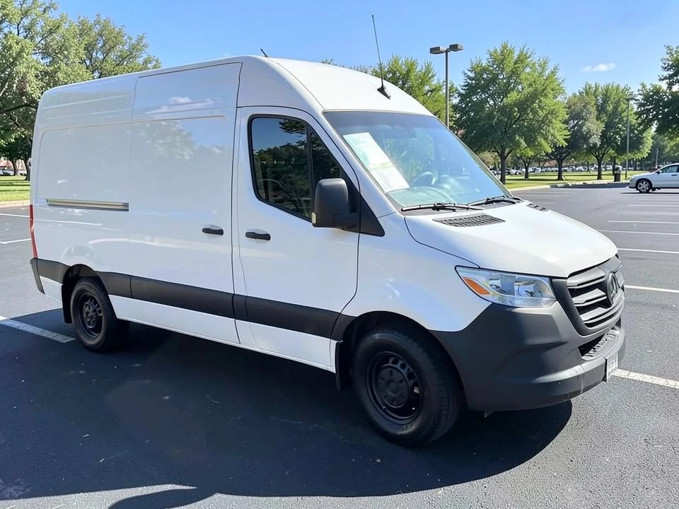 2025 Mercedes-Benz VS30 Sprinter - Image 3 of 18