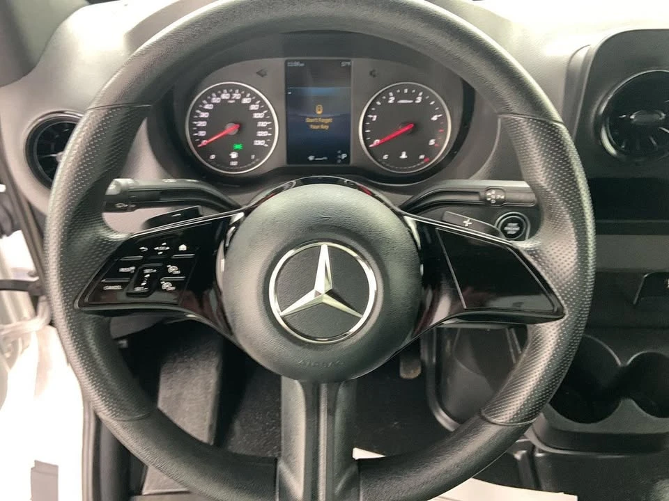 2025 Mercedes-Benz VS30 Sprinter - Image 10 of 18