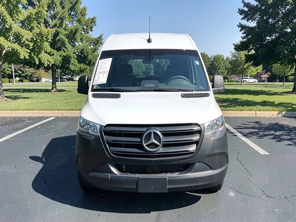 2025 Mercedes-Benz VS30 Sprinter - Image 2 of 18