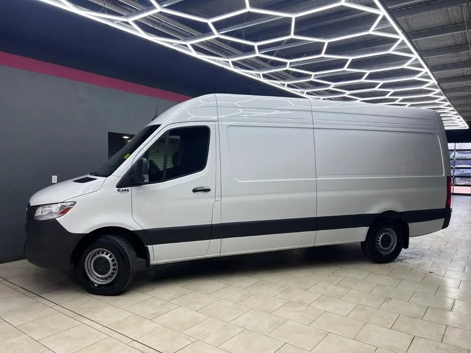 2025 Mercedes-Benz VS30 Sprinter - Image 14 of 20