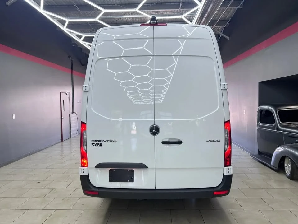 2025 Mercedes-Benz VS30 Sprinter - Image 16 of 20