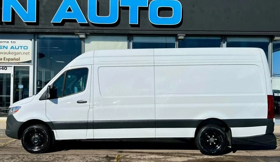 2025 Mercedes-Benz VS30 Sprinter - Image 2 of 20