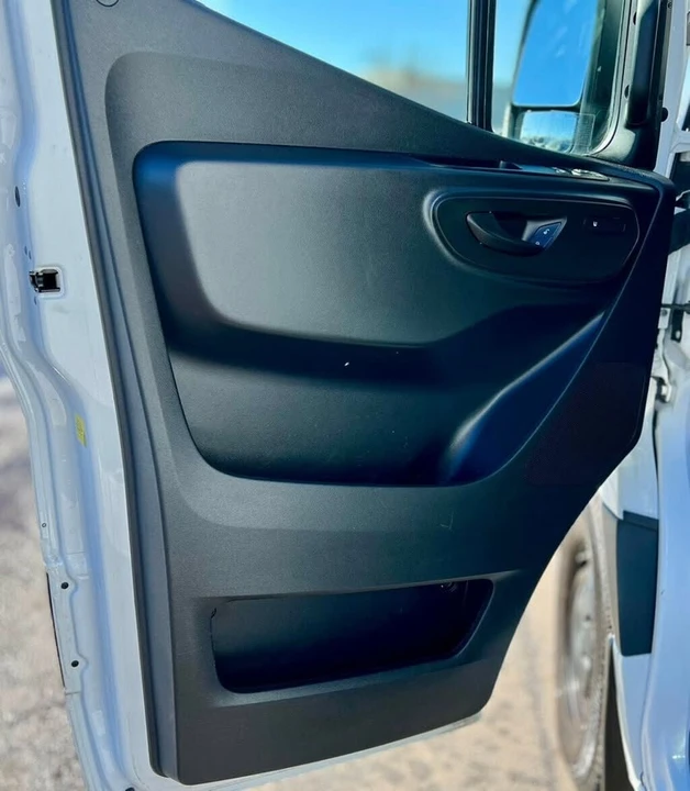 2025 Mercedes-Benz VS30 Sprinter - Image 13 of 20