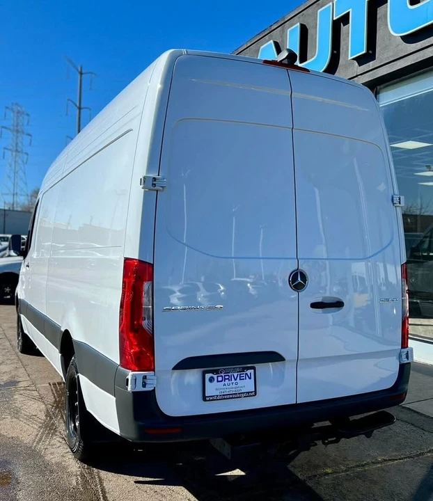 2025 Mercedes-Benz VS30 Sprinter - Image 3 of 20