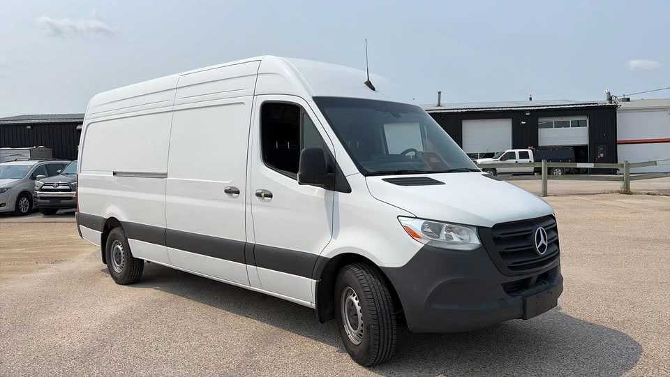 2025 Mercedes-Benz VS30 Sprinter - Image 3 of 18