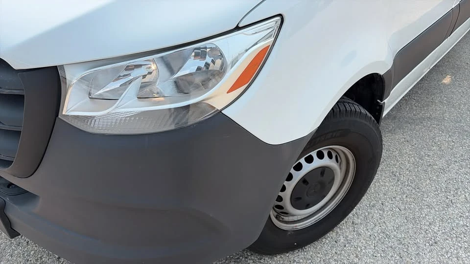 2025 Mercedes-Benz VS30 Sprinter - Image 9 of 18