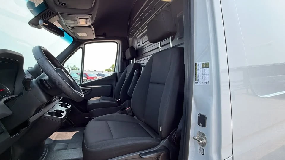 2025 Mercedes-Benz VS30 Sprinter - Image 18 of 18