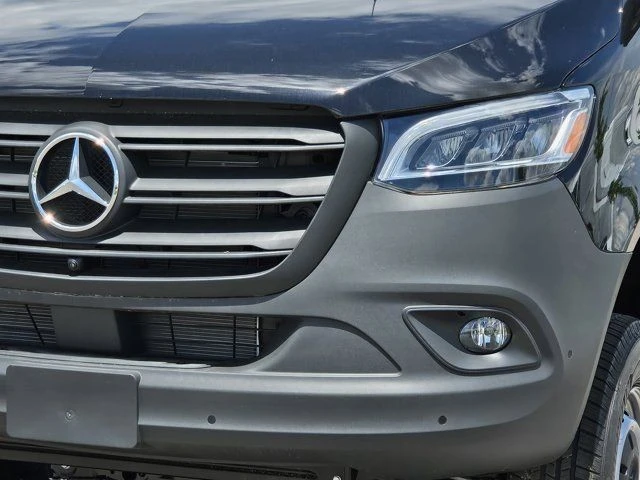 2025 Mercedes-Benz VS30 Sprinter - Image 6 of 21