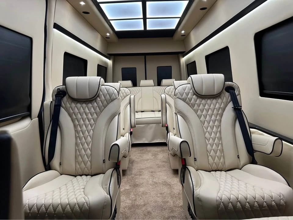 2025 Mercedes-Benz VS30 Sprinter - Image 5 of 19