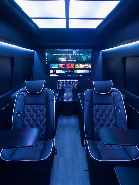 2025 Mercedes-Benz VS30 Sprinter - Image 16 of 19