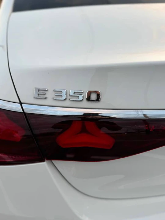 2025 Mercedes-Benz W214 E-Class - Image 7 of 24