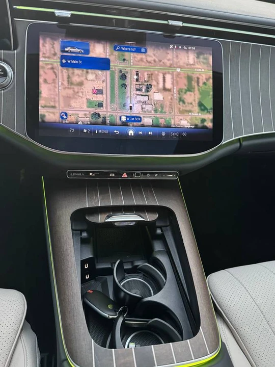 2025 Mercedes-Benz W214 E-Class - Image 19 of 24