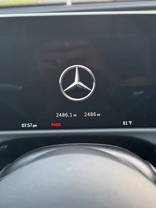 2025 Mercedes-Benz W214 E-Class - Image 17 of 24