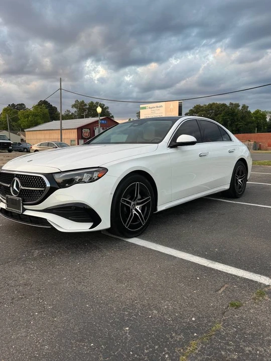 2025 Mercedes-Benz W214 E-Class - Image 2 of 24