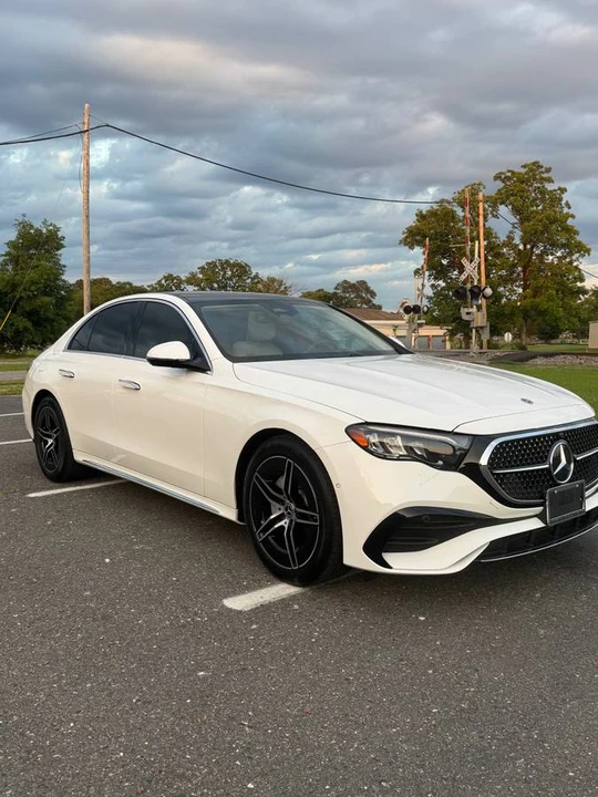2025 Mercedes-Benz W214 E-Class - Image 3 of 24