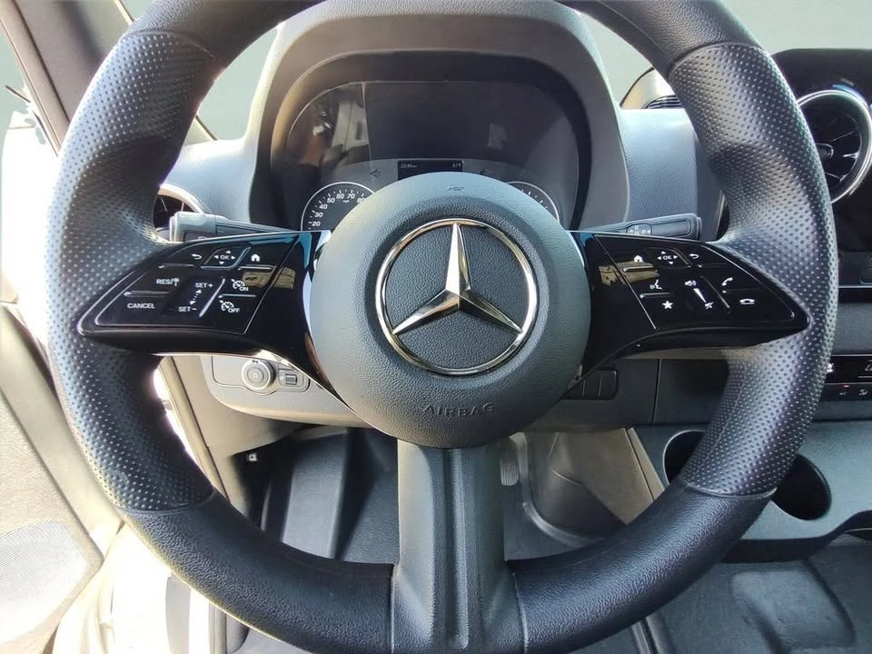 2025 Mercedes-Benz VS30 Sprinter - Image 7 of 14