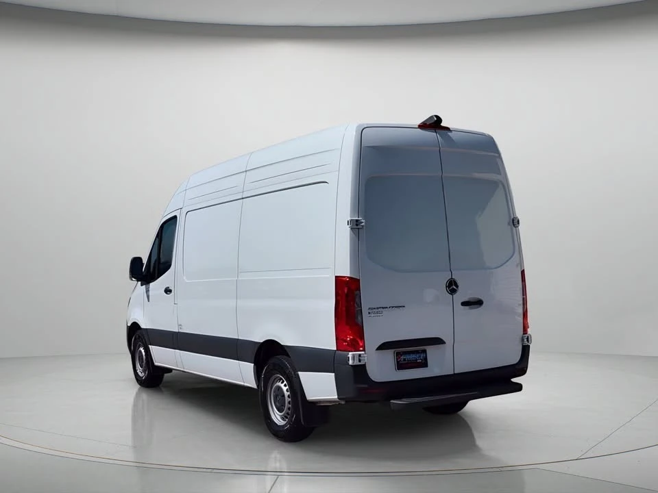 2025 Mercedes-Benz VS30 Sprinter - Image 4 of 14