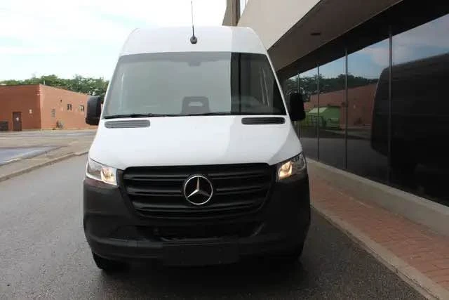 2025 Mercedes-Benz VS30 Sprinter - Image 15 of 20