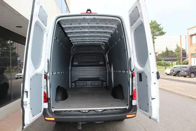 2025 Mercedes-Benz VS30 Sprinter - Image 5 of 20